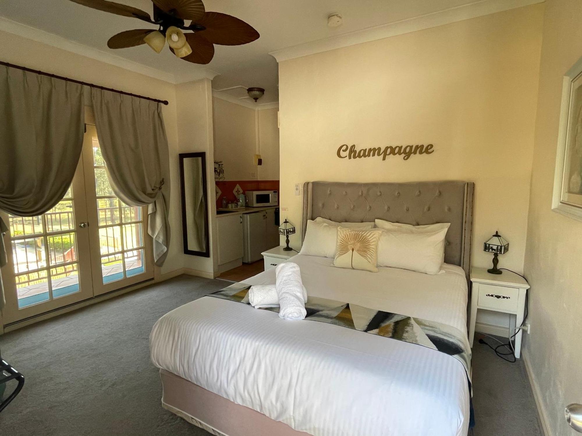Villa Provence Поколбин Экстерьер фото